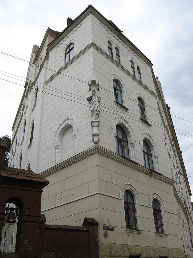 Izuminka V Centre Goroda ลวีฟ ภายนอก รูปภาพ